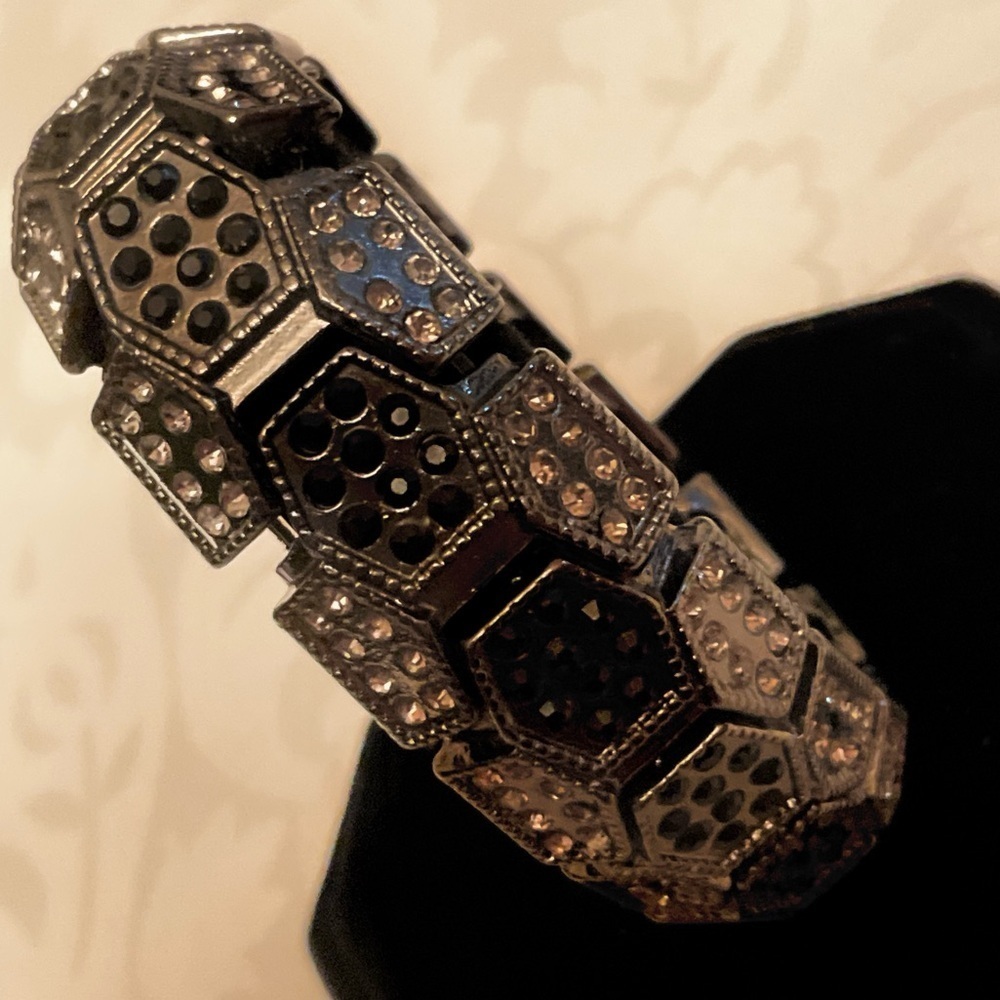 Stretch Black Bangle Hematite & Clear crystal Pave Geometric Statement Bracelet - Picture 9 of 9
